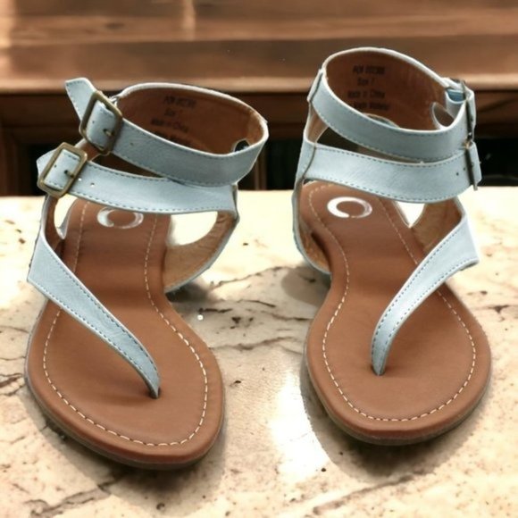 Sandals - Picture 2 of 8